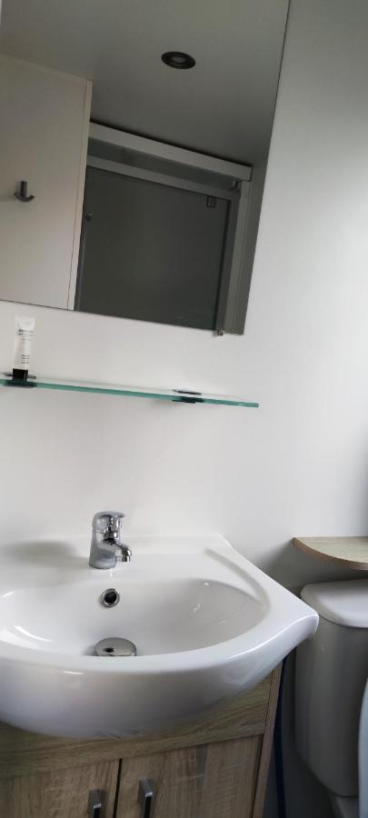 Assist' Mobil Home 397 - Mobil Home 3 Chambres 2 Salles De Bain , Au Calme Onzain Exterior photo