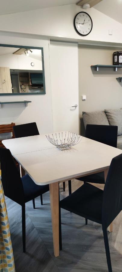 Assist' Mobil Home 397 - Mobil Home 3 Chambres 2 Salles De Bain , Au Calme Onzain Exterior photo